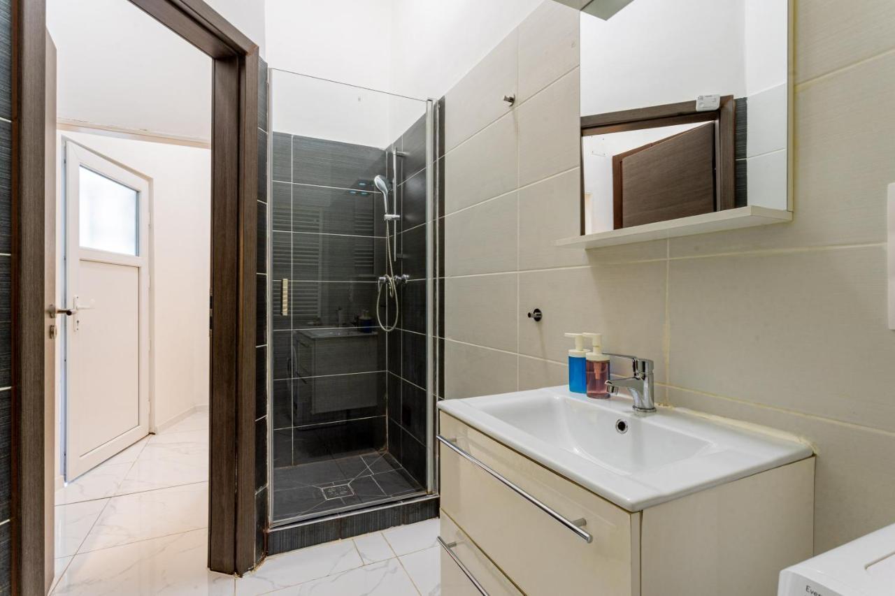 Apartamento Modernized At Kiraly 51